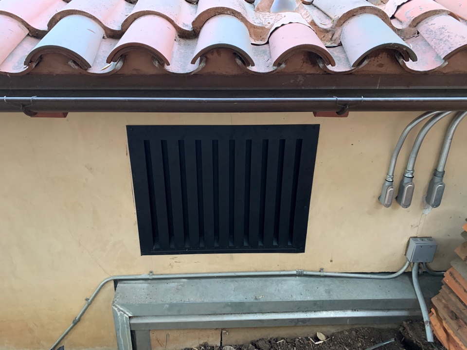 Square fire-resistant gable vent